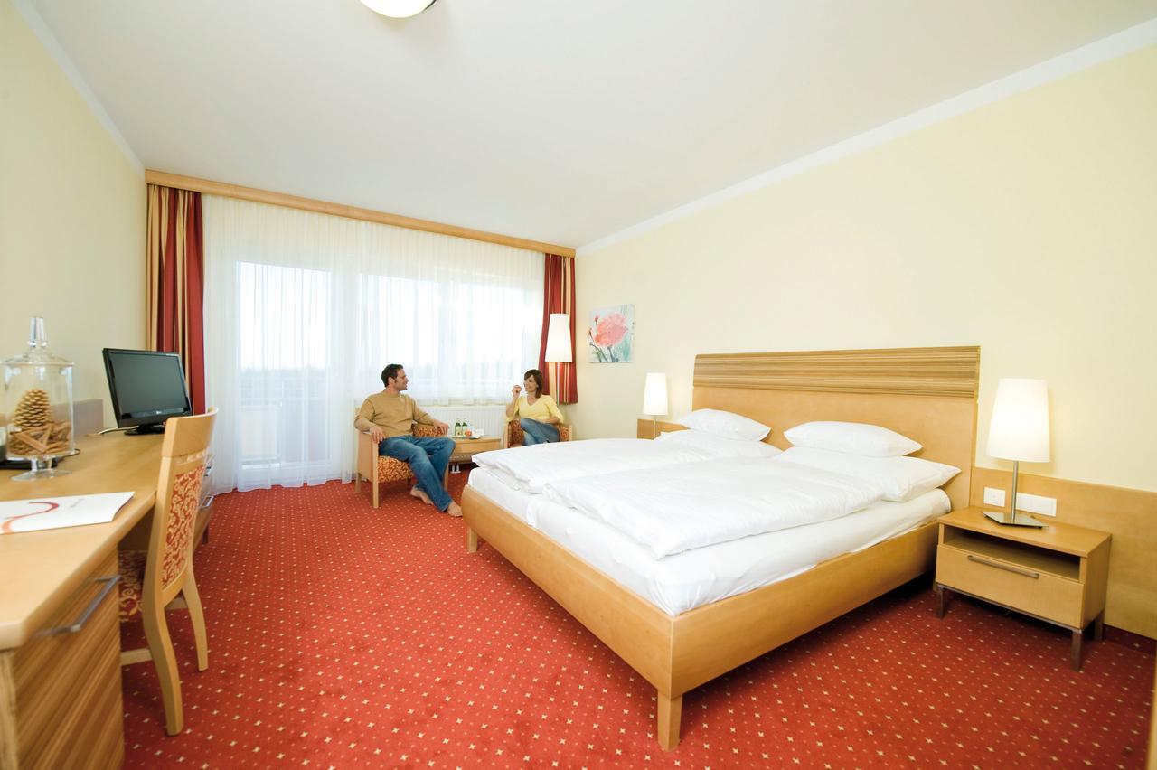 Lebens.Resort Ottenschlag ภายนอก รูปภาพ